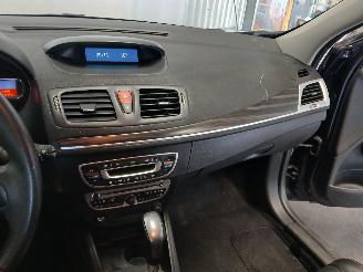 Renault Mégane Megane III Grandtour (KZ) Combi 5-drs 2.0 16V CVT (M4R-F713) [103kW]  =
(05-2009/02-2016) picture 16