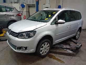 Vrakbiler auto Volkswagen Touran Touran (1T3) MPV 2.0 TDI 16V 140 (CFHC) [103kW]  (05-2010/05-2015) 2012/9