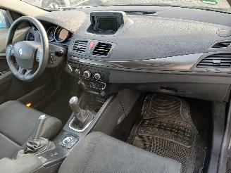 Renault Mégane Megane III Grandtour (KZ) Combi 5-drs 1.5 dCi 90 (K9K-834(K9K-H8)) [66=
kW]  (05-2009/04-2016) picture 7