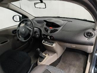 Renault Twingo Twingo II (CN) Hatchback 3-drs 1.2 (D7F-800(Euro 4)) [43kW]  (03-2007/=
09-2014) picture 8