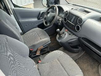 Peugeot Partner Partner (GC/GF/GG/GJ/GK) Van 1.6 (TU5JP4B(NFR)) [66kW]  (04-2008/02-20=
12) picture 8