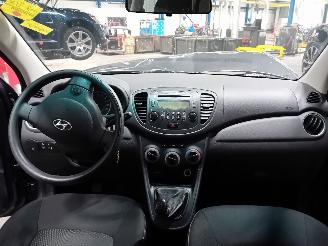 Hyundai I-10 i10 (F5) Hatchback 1.1i 12V (G4HG5) [51kW]  (04-2011/12-2013) picture 5