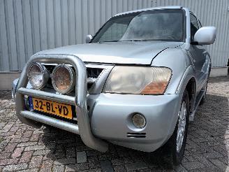 Unfallwagen Mitsubishi Pajero Pajero Canvas Top (V6/7) Terreinwagen 3.2 DI-D 16V (4M41) [118kW]  (10=
-2001/12-2006) 2004/3