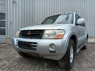 Unfallwagen Mitsubishi Pajero Pajero Hardtop (V6/7) Terreinwagen 3.2 DI-D 16V (4M41) [118kW]  (04-20=
00/12-2006) 2004/4