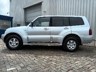 Mitsubishi Pajero Pajero Hardtop (V6/7) Terreinwagen 3.2 DI-D 16V (4M41) [118kW]  (04-20=
00/12-2006) picture 3