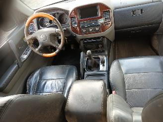 Mitsubishi Pajero Pajero Canvas Top (V6/7) Terreinwagen 3.2 DI-D 16V (4M41) [118kW]  (10=
-2001/12-2006) picture 21