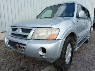 Mitsubishi Pajero Pajero Canvas Top (V6/7) Terreinwagen 3.2 DI-D 16V (4M41) [118kW]  (10=
-2001/12-2006) picture 2