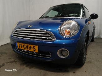 krockskadad bil auto Mini Mini Mini (R56) Hatchback 1.6 16V Cooper (N12-B16A) [88kW]  (10-2006/02-201=
2) 2008/9
