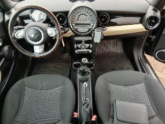 Mini Mini Clubman (R55) Combi 1.6 16V Cooper (N12-B16A) [88kW]  (10-2007/12-2013=
) picture 10