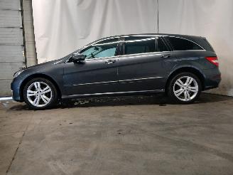 Mercedes R-klasse R (W251) MPV 3.5 350 V6 24V 4-Matic (M272.967) [200kW]  (08-2005/12-20=
12) picture 4