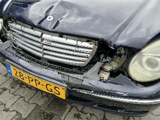 Mercedes E-klasse E Combi (S211) Combi 1.8 E-200 K 16V (M271.941) [120kW]  (03-2003/07-2=
009) picture 23