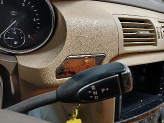 Mercedes R-klasse R (W251) MPV 3.0 320 CDI 24V 4-Matic (OM642.950) [165kW]  (01-2006/07-=
2010) picture 16