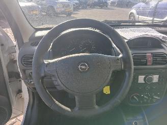 Opel Combo Combo (Corsa C) Van 1.4 16V Twin Port (Z14XEP(Euro 4)) [66kW]  (10-200=
4/02-2012) picture 16