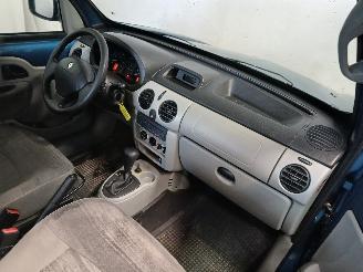 Renault Kangoo Kangoo (KC) MPV 1.6 16V (K4M-732) [70kW]  (06-2001/01-2008) picture 8