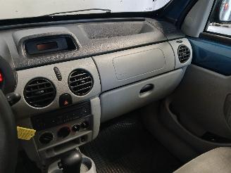 Renault Kangoo Kangoo (KC) MPV 1.6 16V (K4M-732) [70kW]  (06-2001/01-2008) picture 17