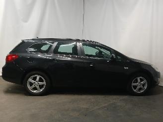 Opel Astra Astra J Sports Tourer (PD8/PE8/PF8) Combi 1.4 Turbo 16V (A14NEL(Euro 5=
)) [88kW]  (10-2010/10-2015) picture 7