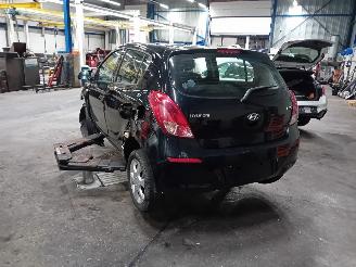 Hyundai I-20 i20 Hatchback 1.2i 16V (G4LA) [63kW]  (03-2012/12-2015) picture 4