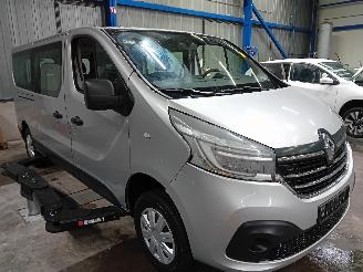 Renault Trafic Trafic Passenger (1JL/2JL/3JL/4JL) Bus 2.0 dCi 16V 120 (M9R-710(M9R-V7=
)) [88kW]  (06-2019/...) picture 2