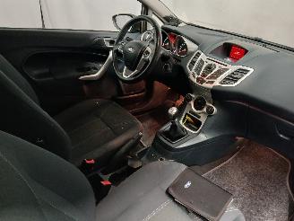 Ford Fiesta Fiesta 6 (JA8) Hatchback 1.6 TDCi 95 (T3JA(Euro 5)) [70kW]  (02-2010/1=
2-2015) picture 9