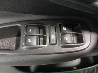 Fiat 500L 500L (199) MPV 0.9 TwinAir Turbo 105 (199.B.6000(Euro 6)) [77kW]  (09-=
2012/...) picture 12