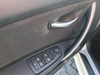 BMW 1-serie 1 serie (E87/87N) Hatchback 5-drs 116i 1.6 16V (N45-B16A) [85kW]  (06-=
2004/06-2011) picture 7