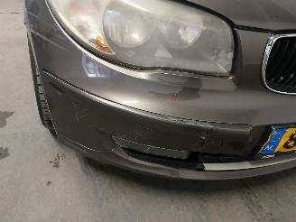 BMW 1-serie 1 serie (E81) Hatchback 3-drs 116i 1.6 16V (N43-B16A) [90kW]  (03-2007=
/12-2011) picture 21