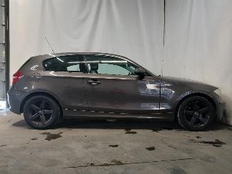 BMW 1-serie 1 serie (E81) Hatchback 3-drs 116i 1.6 16V (N43-B16A) [90kW]  (03-2007=
/12-2011) picture 7