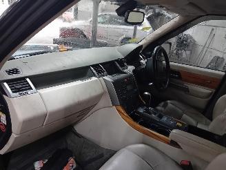 Land Rover Range Rover Range Rover Sport (LS) Terreinwagen 2.7 TDV6 24V (276DT(TDV6)) [140kW]=
  (02-2005/03-2013) picture 5