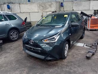 Coche siniestrado Toyota Aygo Aygo (B40) Hatchback 1.0 12V VVT-i (1KR-FE) [53kW]  (03-2018/...) 2018/9