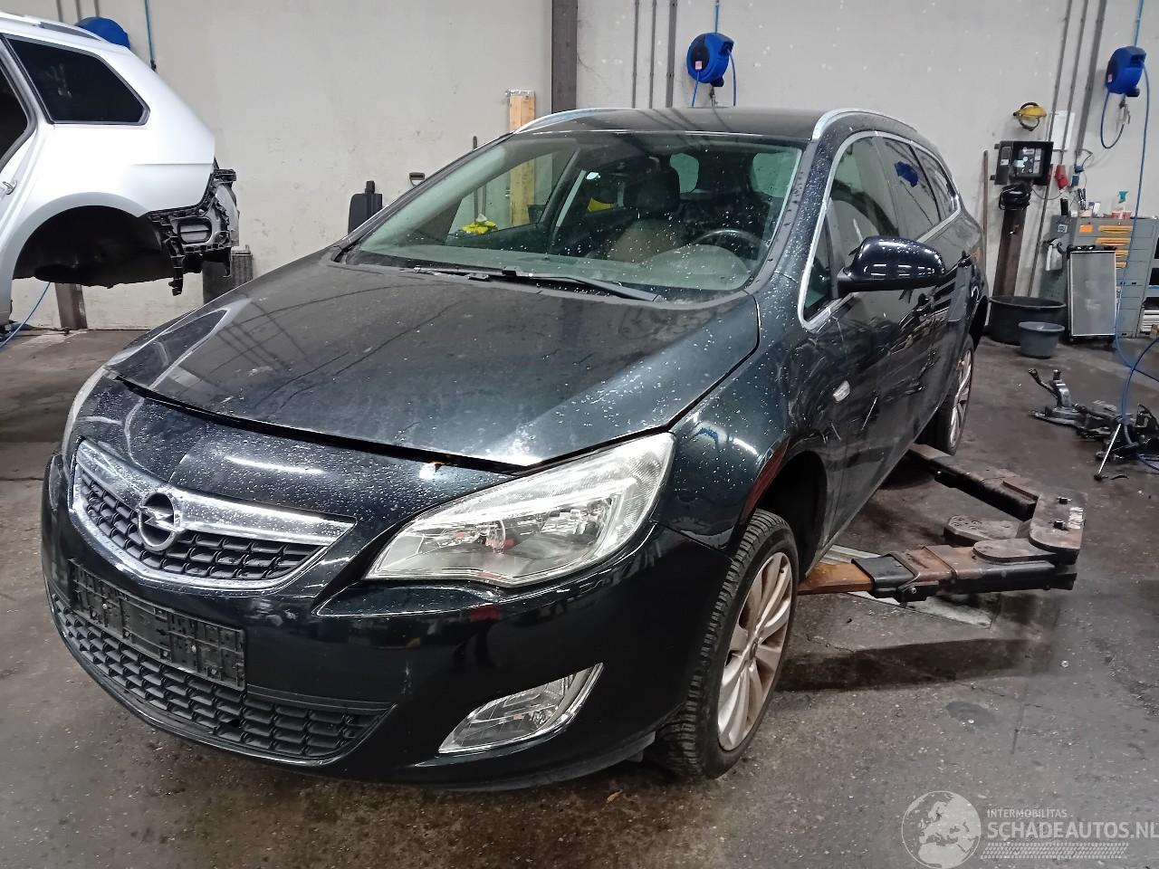 Opel Astra Astra J Sports Tourer (PD8/PE8/PF8) Combi 1.4 Turbo 16V (A14NET(Euro 5=
)) [88kW]  (10-2010/04-2016)