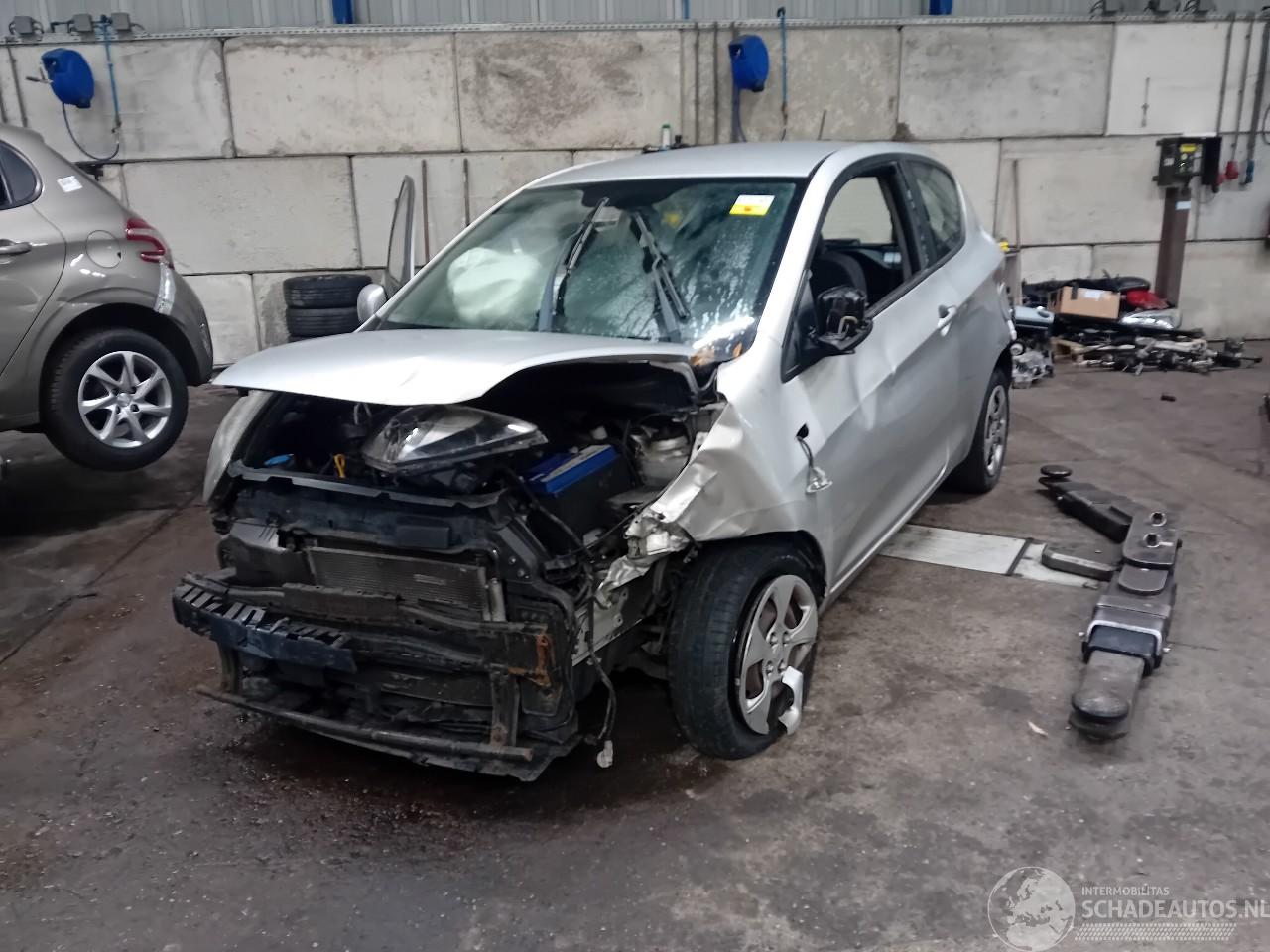 Kia Picanto Picanto (TA) Hatchback 1.2 16V (G4LA5) [63kW]  (09-2011/06-2017)