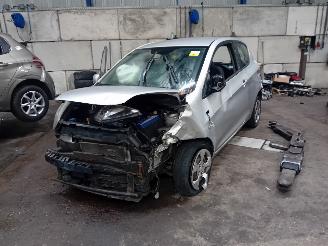 Vrakbiler auto Kia Picanto Picanto (TA) Hatchback 1.2 16V (G4LA5) [63kW]  (09-2011/06-2017) 1980