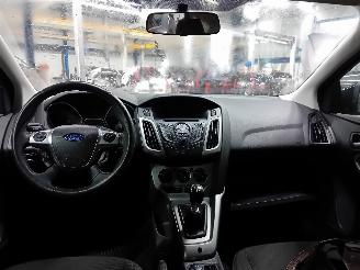 Ford Focus Focus 3 Hatchback 1.6 TDCi (T3DA) [70kW]  (04-2011/...) picture 5