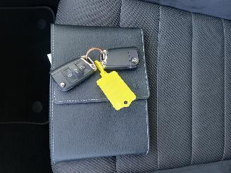 Volkswagen Golf Golf VII (AUA) Hatchback 2.0 R 4Motion 16V (DNUE) [221kW]  (11-2013/08=
-2020) picture 26