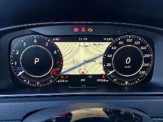 Volkswagen Golf Golf VII (AUA) Hatchback 2.0 R 4Motion 16V (DNUE) [221kW]  (11-2013/08=
-2020) picture 24