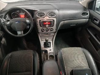 Ford Focus Focus 2 Wagon Combi 1.8 16V (QQDB) [92kW]  (03-2006/09-2012) picture 11