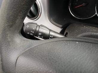 Dacia Logan Logan MCV II/Sandero Wagon (7S) Combi 0.9 TCE 12V (H4B-400(H4B-A4)) [6=
6kW]  (02-2013/...) picture 14