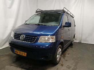 Vaurioauto  passenger cars Volkswagen Transporter Transporter T5 Van 2.5 TDi (BNZ) [96kW]  (04-2003/11-2009) 2007/4