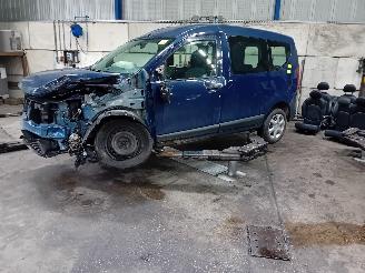 Vrakbiler auto Dacia Dokker Dokker (0S) MPV 1.2 TCE 16V (H5F-410(H5F-F4)) [85kW]  (07-2015/12-2021=
) 2017/9