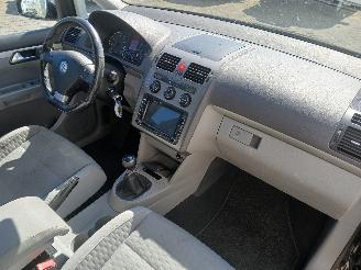 Volkswagen Touran Touran (1T1/T2) MPV 1.4 16V TSI 140 (BMY) [103kW]  (02-2006/05-2010) picture 8