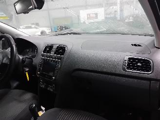 Volkswagen Polo Polo V (6R) Hatchback 1.2 TSI (CBZC(Euro 5)) [66kW]  (05-2011/05-2014)= picture 6