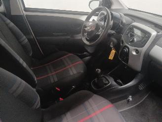 Peugeot 108 108 Hatchback 1.0 12V (1KRFE(CFB)) [51kW]  (05-2014/...) picture 9