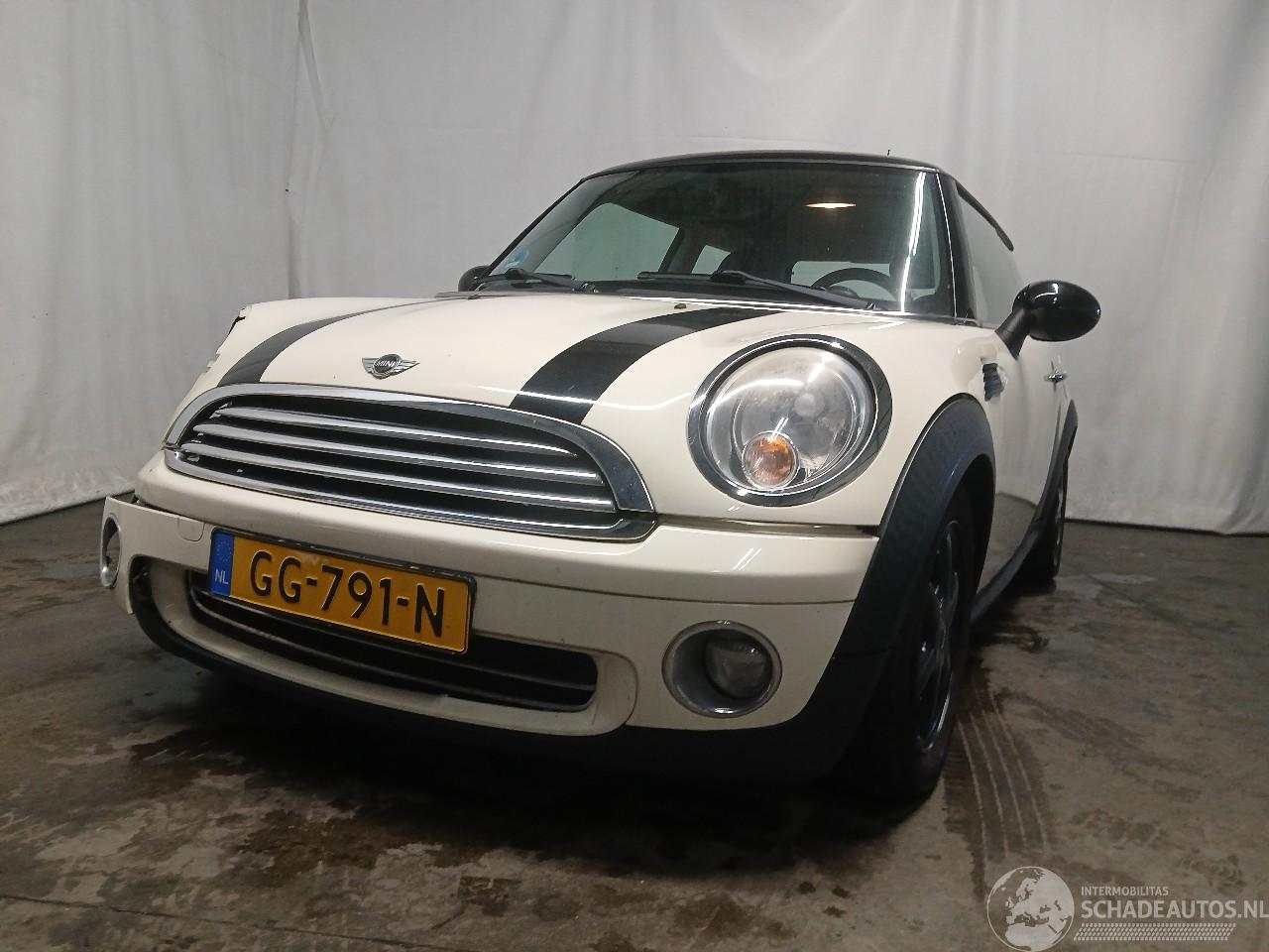 Mini Mini Mini (R56) Hatchback 1.6 16V Cooper (N12-B16A) [88kW]  (10-2006/02-201=
2)
