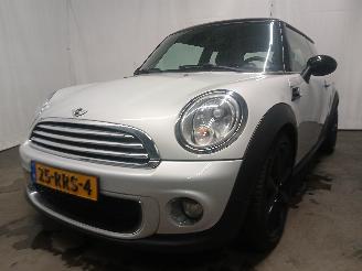 krockskadad bil auto Mini Mini Mini (R56) Hatchback 1.6 16V Cooper (N16-B16A) [90kW]  (09-2009/11-201=
3) 2011/7