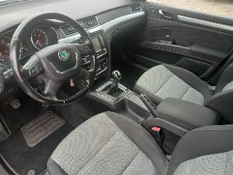 Skoda Superb Superb (3TAA) Hatchback 1.8 TSI 16V (BZB) [118kW]  (03-2008/05-2015) picture 12