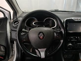 Renault Clio Clio IV Estate/Grandtour (7R) Combi 5-drs 1.5 Energy dCi 90 FAP (K9K-6=
08(K9K-B6)) [66kW]  (11-2012/08-2021) picture 18