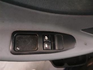 Fiat Scudo Scudo (270) Bus 1.6 D Multijet (DV6UTED4(9HU)) [66kW]  (01-2007/07-201=
6) picture 15