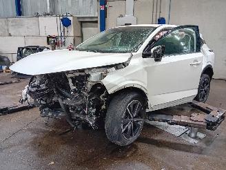 Uttjänta bilar auto Nissan Qashqai Qashqai (J12) SUV 1.3 DIG-T MHEV 16V (HR13DDT) [103kW]  (04-2021/...) 2023/1