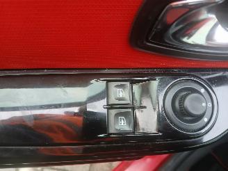 Renault Clio Clio IV (5R) Hatchback 5-drs 0.9 Energy TCE 90 12V (H4B-400(H4B-A4)) [=
66kW]  (11-2012/08-2021) picture 12