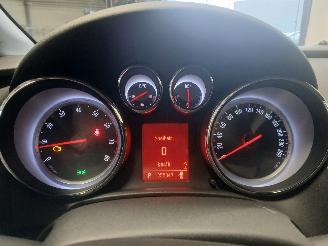 Opel Astra Astra J Sports Tourer (PD8/PE8/PF8) Combi 1.4 Turbo 16V (A14NET(Euro 5=
)) [103kW]  (10-2010/10-2015) picture 17